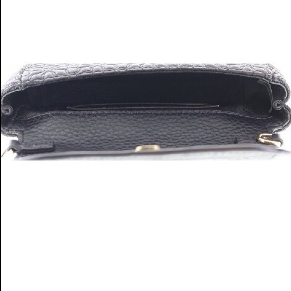 Tory Burch Bryant Quilted Crossbody Handbag - Picture 5 of 5